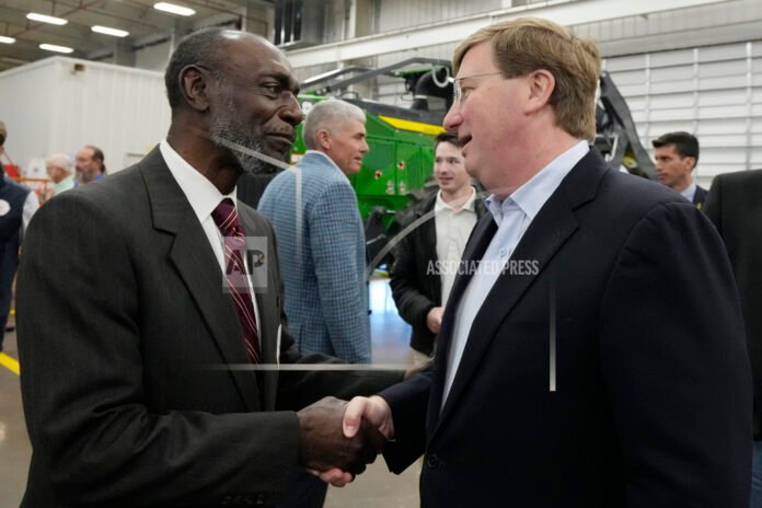 Lee Bush, Tate Reeves